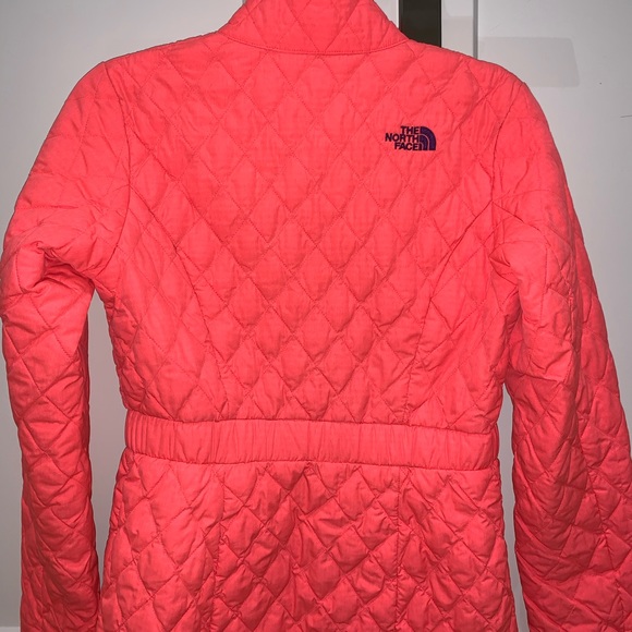 THE NORTH FACE Jacket - Picture 2 of 6